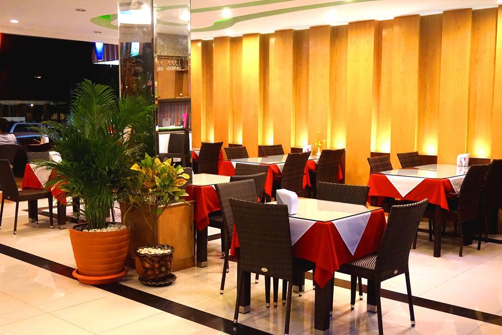Aya Place Pattaya Exterior photo