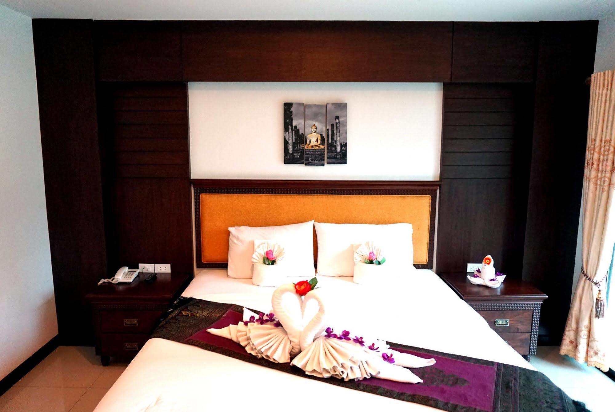 Aya Place Pattaya Exterior photo