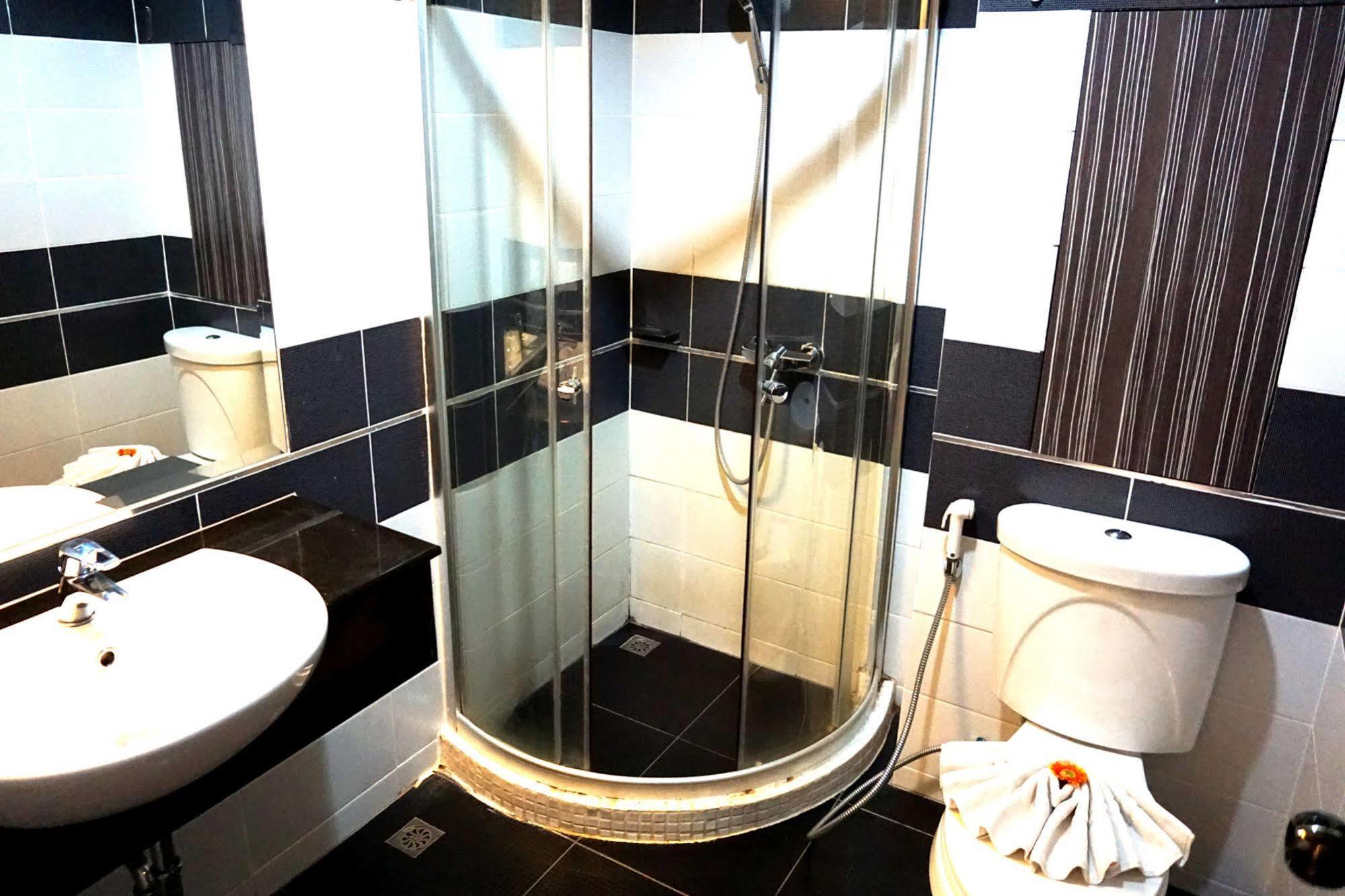 Aya Place Pattaya Exterior photo