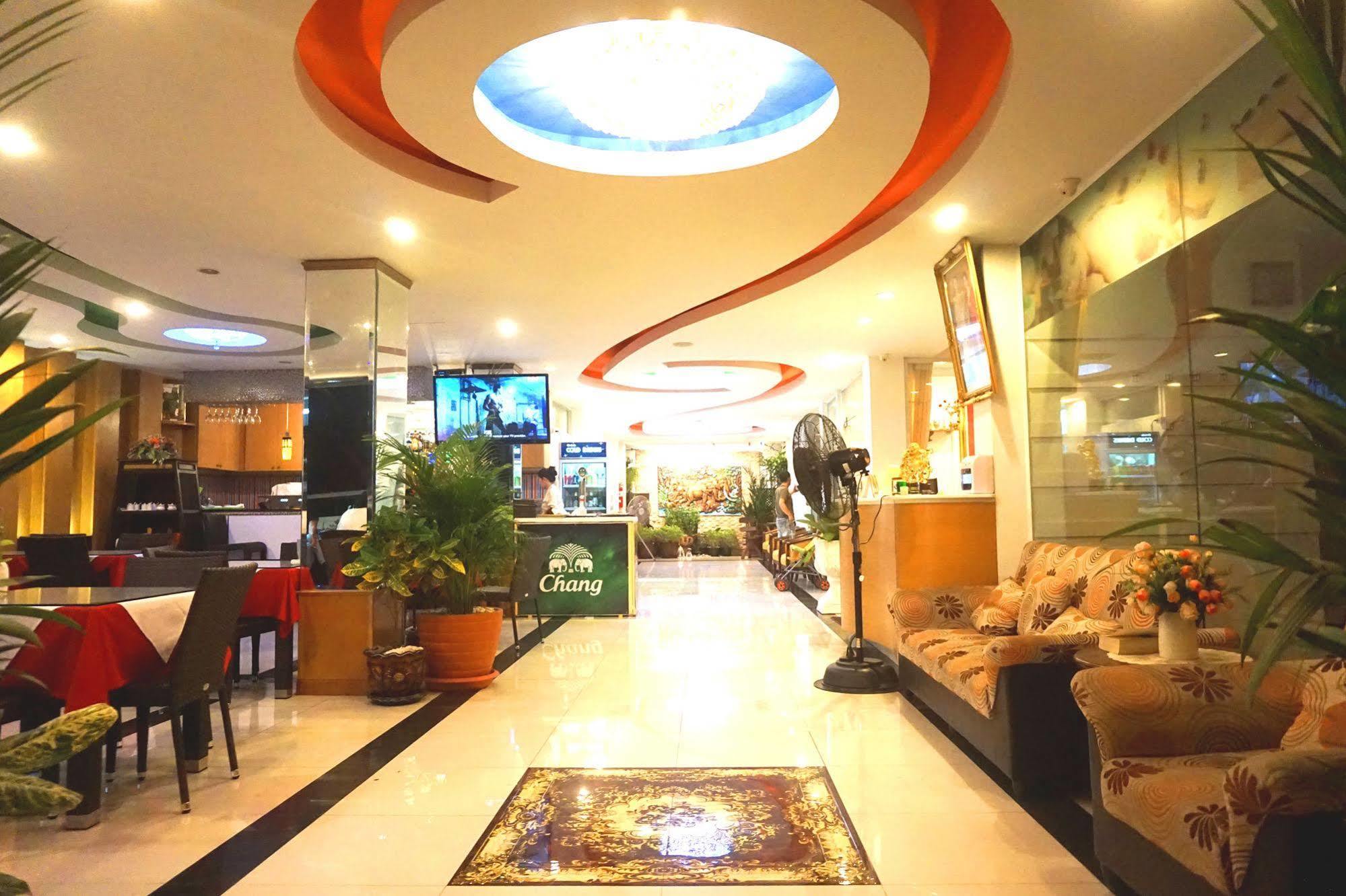 Aya Place Pattaya Exterior photo